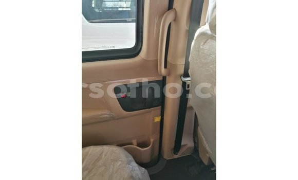 Sayi Imported Hyundai Accent White Mota in Import - Dubai a Maseru Sayi Imported Hyundai Accent White Mota in Import - Dubai a Maseru