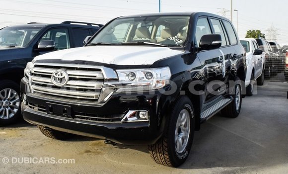 Acheter Import Voiture Toyota Land Cruiser Noir à Import - Dubai, Maseru Acheter Import Voiture Toyota Land Cruiser Noir à Import - Dubai, Maseru