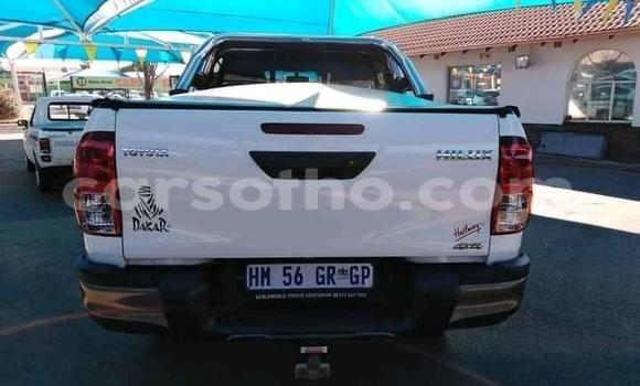 Acheter Occasion Voiture Toyota Hilux Blanc à Maseru, Maseru Acheter Occasion Voiture Toyota Hilux Blanc à Maseru, Maseru