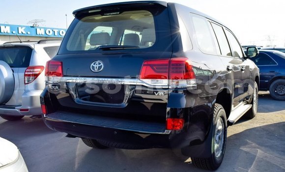 Acheter Import Voiture Toyota Land Cruiser Noir à Import - Dubai, Maseru Acheter Import Voiture Toyota Land Cruiser Noir à Import - Dubai, Maseru