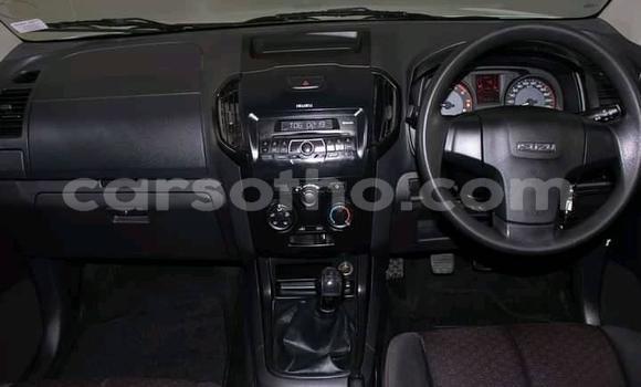 Sayi Na hannu Isuzu D-max Cab4 White Mota in Maseru a Maseru Sayi Na hannu Isuzu D-max Cab4 White Mota in Maseru a Maseru