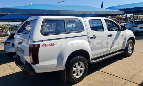 Acheter Occasion Voiture Isuzu KB Blanc à Maseru, Maseru Acheter Occasion Voiture Isuzu KB Blanc à Maseru, Maseru