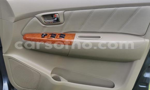 Sayi Na hannu Toyota Fortuner Black Mota in Maseru a Maseru Sayi Na hannu Toyota Fortuner Black Mota in Maseru a Maseru