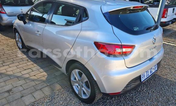 اشتري مستعمل Kia Rio Silver سيارة في Hlotse في Leribe اشتري مستعمل Kia Rio Silver سيارة في Hlotse في Leribe
