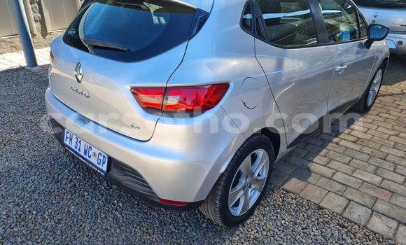 اشتري مستعمل Kia Rio Silver سيارة في Hlotse في Leribe اشتري مستعمل Kia Rio Silver سيارة في Hlotse في Leribe