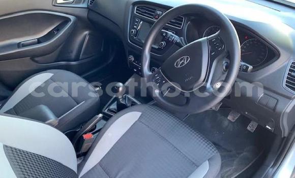 Buy Used Hyundai i20 Silver Car in Maseru in Maseru Buy Used Hyundai i20 Silver Car in Maseru in Maseru