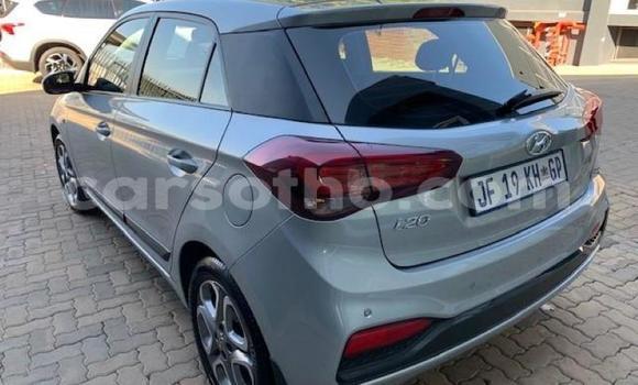 Buy Used Hyundai i20 Silver Car in Maseru in Maseru Buy Used Hyundai i20 Silver Car in Maseru in Maseru