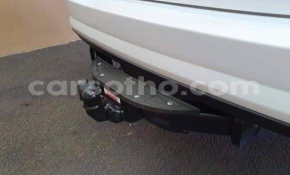 Sayi Na hannu Toyota Fortuner White Mota in Maseru a Maseru Sayi Na hannu Toyota Fortuner White Mota in Maseru a Maseru