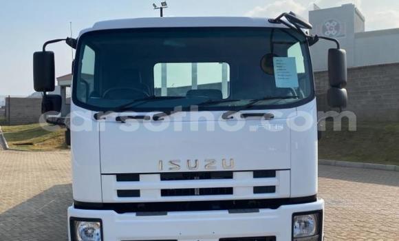Acheter Occasion Utilitaire Isuzu FTR 850 Blanc à Mafeteng, Mafeteng Acheter Occasion Utilitaire Isuzu FTR 850 Blanc à Mafeteng, Mafeteng