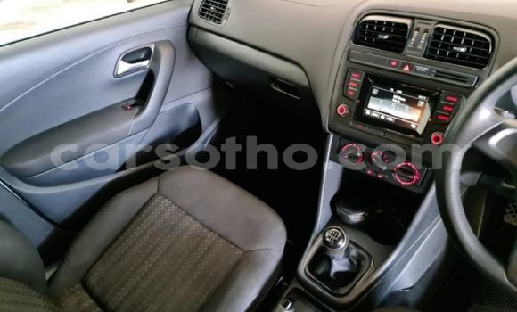 اشتري مستعمل Volkswagen Polo White سيارة في Maseru في Maseru اشتري مستعمل Volkswagen Polo White سيارة في Maseru في Maseru