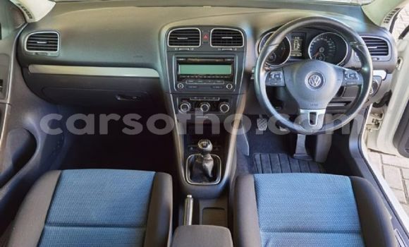 اشتري مستعمل Volkswagen Golf White سيارة في Maseru في Maseru اشتري مستعمل Volkswagen Golf White سيارة في Maseru في Maseru