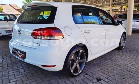 اشتري مستعمل Volkswagen Golf White سيارة في Maseru في Maseru اشتري مستعمل Volkswagen Golf White سيارة في Maseru في Maseru