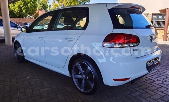 اشتري مستعمل Volkswagen Golf White سيارة في Maseru في Maseru اشتري مستعمل Volkswagen Golf White سيارة في Maseru في Maseru