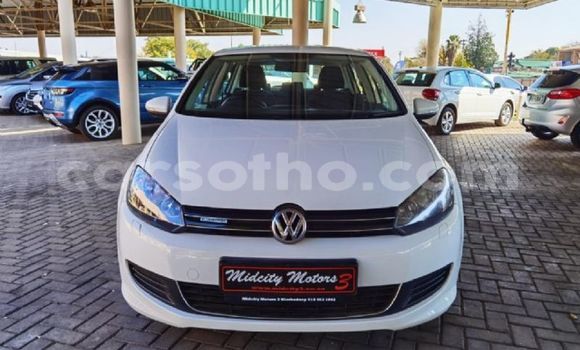 اشتري مستعمل Volkswagen Golf White سيارة في Maseru في Maseru اشتري مستعمل Volkswagen Golf White سيارة في Maseru في Maseru
