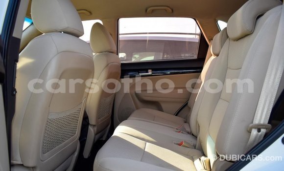 Sayi Imported Kia Sorento White Mota in Import - Dubai a Maseru Sayi Imported Kia Sorento White Mota in Import - Dubai a Maseru