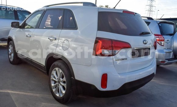 Sayi Imported Kia Sorento White Mota in Import - Dubai a Maseru Sayi Imported Kia Sorento White Mota in Import - Dubai a Maseru