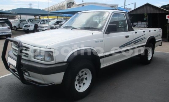 Sayi Na hannu Mazda B–series White Mota in Butha–Buthe a Thaba-Tseka Sayi Na hannu Mazda B–series White Mota in Butha–Buthe a Thaba-Tseka