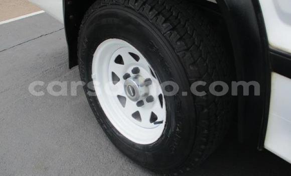 Sayi Na hannu Mazda B–series White Mota in Butha–Buthe a Thaba-Tseka Sayi Na hannu Mazda B–series White Mota in Butha–Buthe a Thaba-Tseka