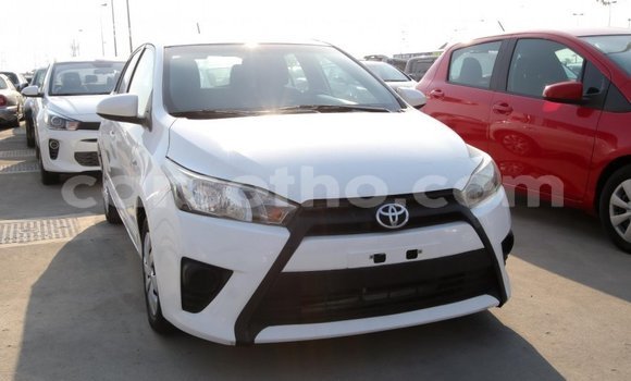 Sayi Imported Toyota Yaris White Mota in Import - Dubai a Maseru Sayi Imported Toyota Yaris White Mota in Import - Dubai a Maseru