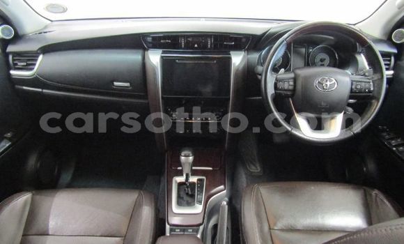 اشتري مستعمل Toyota Fortuner Brown سيارة في Maseru في Maseru اشتري مستعمل Toyota Fortuner Brown سيارة في Maseru في Maseru