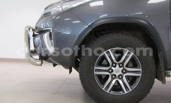اشتري مستعمل Toyota Fortuner Brown سيارة في Maseru في Maseru اشتري مستعمل Toyota Fortuner Brown سيارة في Maseru في Maseru