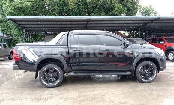 اشتري مستعمل Toyota Hiluxe Revo Black سيارة في Maseru في Maseru اشتري مستعمل Toyota Hiluxe Revo Black سيارة في Maseru في Maseru