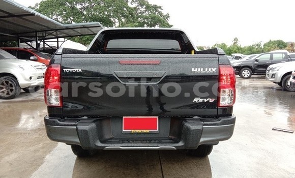 اشتري مستعمل Toyota Hiluxe Revo Black سيارة في Maseru في Maseru اشتري مستعمل Toyota Hiluxe Revo Black سيارة في Maseru في Maseru