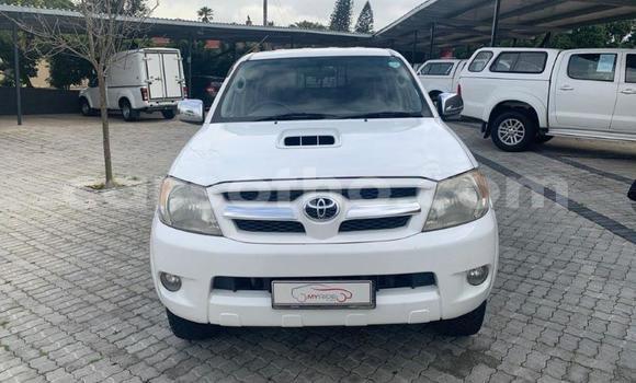 اشتري مستعمل Toyota Hilux White سيارة في Maseru في Maseru اشتري مستعمل Toyota Hilux White سيارة في Maseru في Maseru