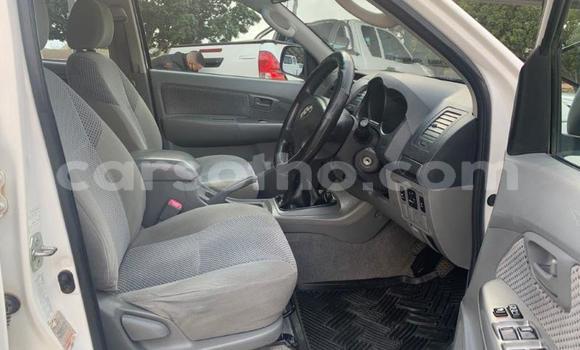 اشتري مستعمل Toyota Hilux White سيارة في Maseru في Maseru اشتري مستعمل Toyota Hilux White سيارة في Maseru في Maseru