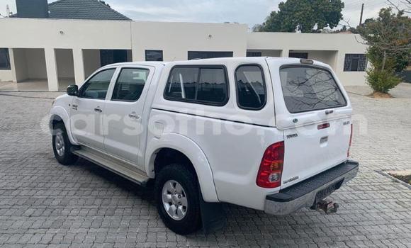 اشتري مستعمل Toyota Hilux White سيارة في Maseru في Maseru اشتري مستعمل Toyota Hilux White سيارة في Maseru في Maseru