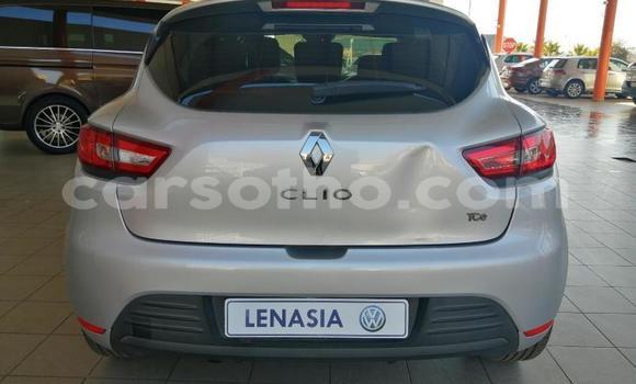 اشتري مستعمل Renault Clio Silver سيارة في Maputsoe في Leribe اشتري مستعمل Renault Clio Silver سيارة في Maputsoe في Leribe