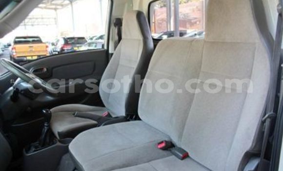 Acheter Occasion Voiture Hyundai H200 Blanc à Maseru, Maseru Acheter Occasion Voiture Hyundai H200 Blanc à Maseru, Maseru