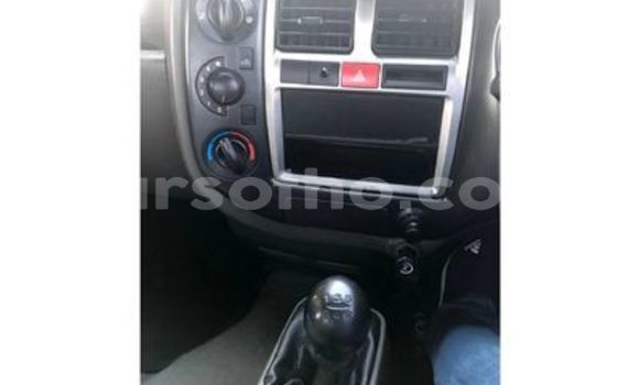 Acheter Occasion Voiture Hyundai H200 Blanc à Maseru, Maseru Acheter Occasion Voiture Hyundai H200 Blanc à Maseru, Maseru