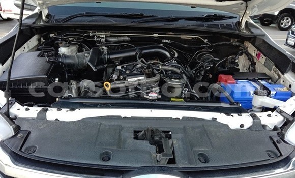 اشتري مستعمل Toyota Hilux White سيارة في Maseru في Maseru اشتري مستعمل Toyota Hilux White سيارة في Maseru في Maseru