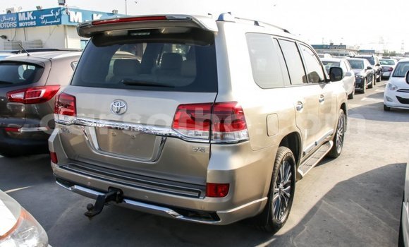 Buy Import Toyota Land Cruiser Other Car in Import - Dubai in Maseru Buy Import Toyota Land Cruiser Other Car in Import - Dubai in Maseru