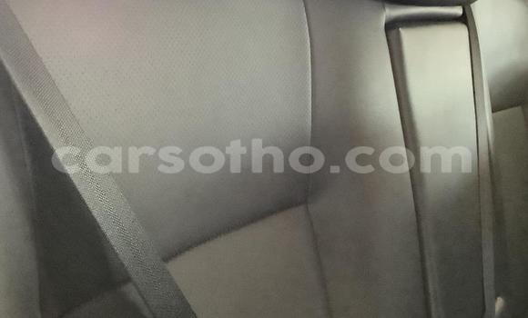 Sayi Na hannu Toyota Hilux White Mota in Maseru a Maseru Sayi Na hannu Toyota Hilux White Mota in Maseru a Maseru