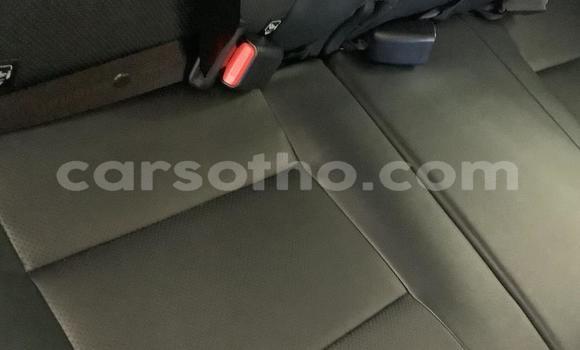 Sayi Na hannu Toyota Hilux White Mota in Maseru a Maseru Sayi Na hannu Toyota Hilux White Mota in Maseru a Maseru