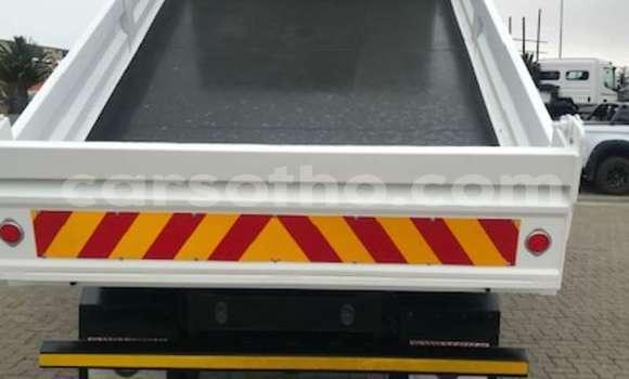 Acheter Occasion Utilitaire Mitsubishi Van Blanc à Maseru, Maseru Acheter Occasion Utilitaire Mitsubishi Van Blanc à Maseru, Maseru