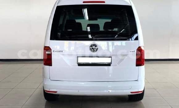 Sayi Na hannu Volkswagen Caddy White Mota in Hlotse a Leribe Sayi Na hannu Volkswagen Caddy White Mota in Hlotse a Leribe