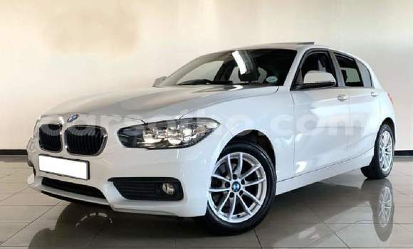 Acheter Occasion Voiture BMW 1-Series Blanc à Hlotse, Leribe Acheter Occasion Voiture BMW 1-Series Blanc à Hlotse, Leribe