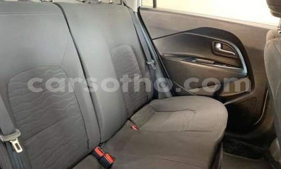 Acheter Occasion Voiture Kia Rio Blanc à Hlotse, Leribe Acheter Occasion Voiture Kia Rio Blanc à Hlotse, Leribe