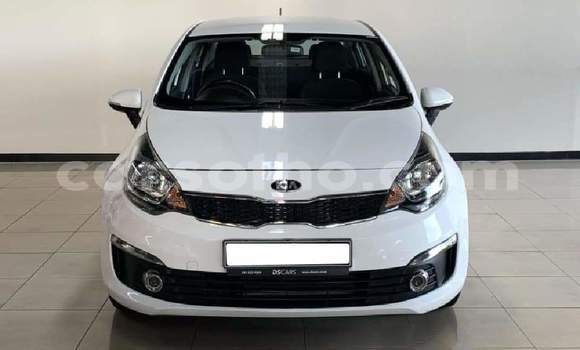 Acheter Occasion Voiture Kia Rio Blanc à Hlotse, Leribe Acheter Occasion Voiture Kia Rio Blanc à Hlotse, Leribe