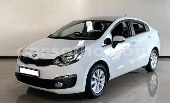 Acheter Occasion Voiture Kia Rio Blanc à Hlotse, Leribe Acheter Occasion Voiture Kia Rio Blanc à Hlotse, Leribe