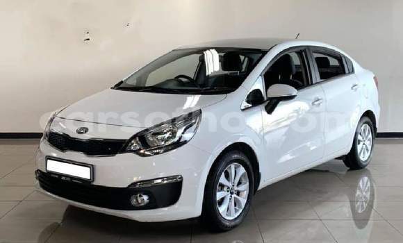 Acheter Occasion Voiture Kia Rio Blanc à Hlotse, Leribe Acheter Occasion Voiture Kia Rio Blanc à Hlotse, Leribe