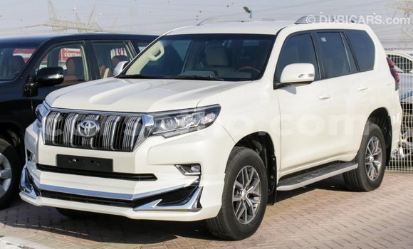 Acheter Import Voiture Toyota Prado Blanc à Import - Dubai, Maseru Acheter Import Voiture Toyota Prado Blanc à Import - Dubai, Maseru