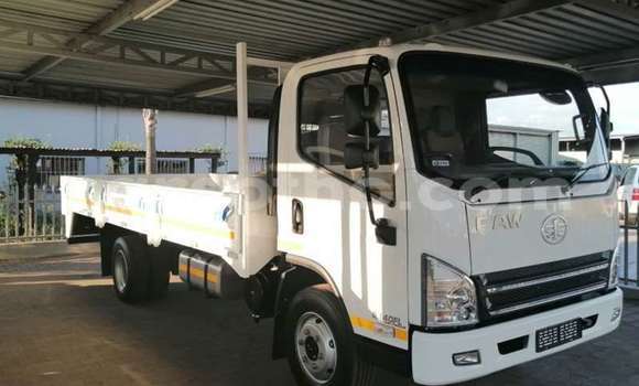 اشتري مستعمل Mitsubishi L400 White شاحنة في Maseru في Maseru اشتري مستعمل Mitsubishi L400 White شاحنة في Maseru في Maseru