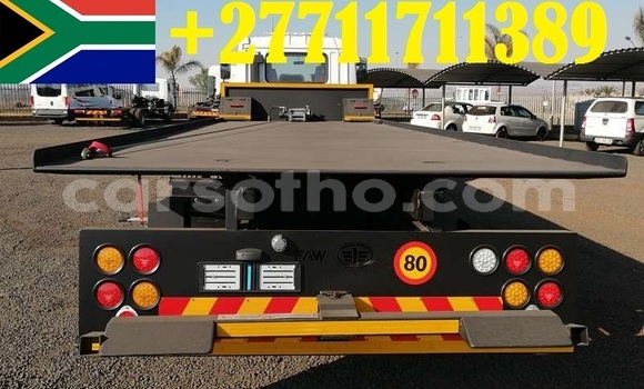 Buy Used Mitsubishi L400 White Truck in Maseru in Maseru