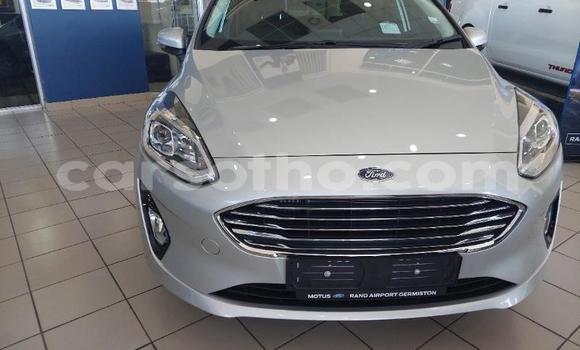 Sayi Na hannu Ford Fiesta Silver Mota in Maseru a Maseru Sayi Na hannu Ford Fiesta Silver Mota in Maseru a Maseru