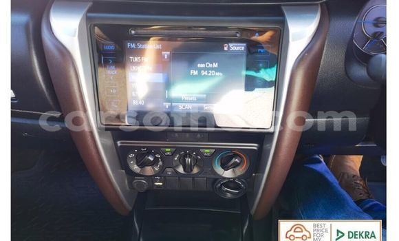 اشتري مستعمل Toyota Fortuner White سيارة في Maseru في Maseru اشتري مستعمل Toyota Fortuner White سيارة في Maseru في Maseru