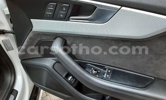 Acheter Occasion Voiture Audi RS5 Blanc à Maseru, Maseru Acheter Occasion Voiture Audi RS5 Blanc à Maseru, Maseru